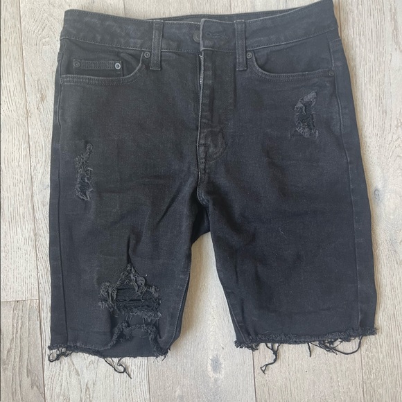 No boundaries black denim shorts - Picture 1 of 3